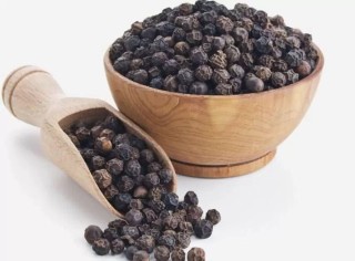 कालो मरिचले पुर्याउँछ फाइदा स्वास्थ्यदेखि सौन्दर्यसम्म