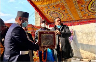 भैरव पुरस्कार पाँडे र पौडेललाई    