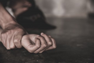 आफ्नै छोरीलाई अश्लिल भिडियो देखाई बलात्कार गर्ने बाबु पक्राउ