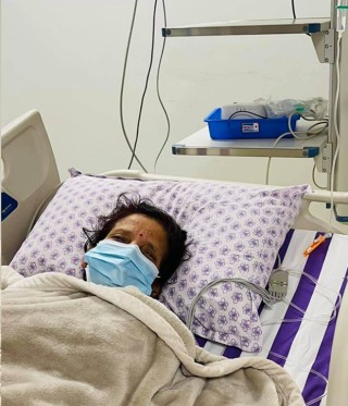प्रचण्डकी पत्नी सीता दाहाल अस्पताल भर्ना