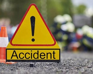 ट्रकले स्कुटरलाई ठक्कर दिदाँ, २ जना गम्भीर घाइते