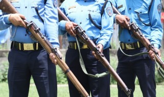 नानी पाउनु कहिले कहिले कोक्रो बन्नु अहिले भनेझैँ ओली सरकार किन चुनावी रन्कोमा ?