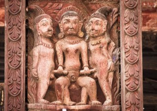कामुक यौन उत्तेजना सहितको आसनका चित्र किन राखिन्छ मन्दिरमा ? यस्तो पाईयो गोप्य तथ्य 