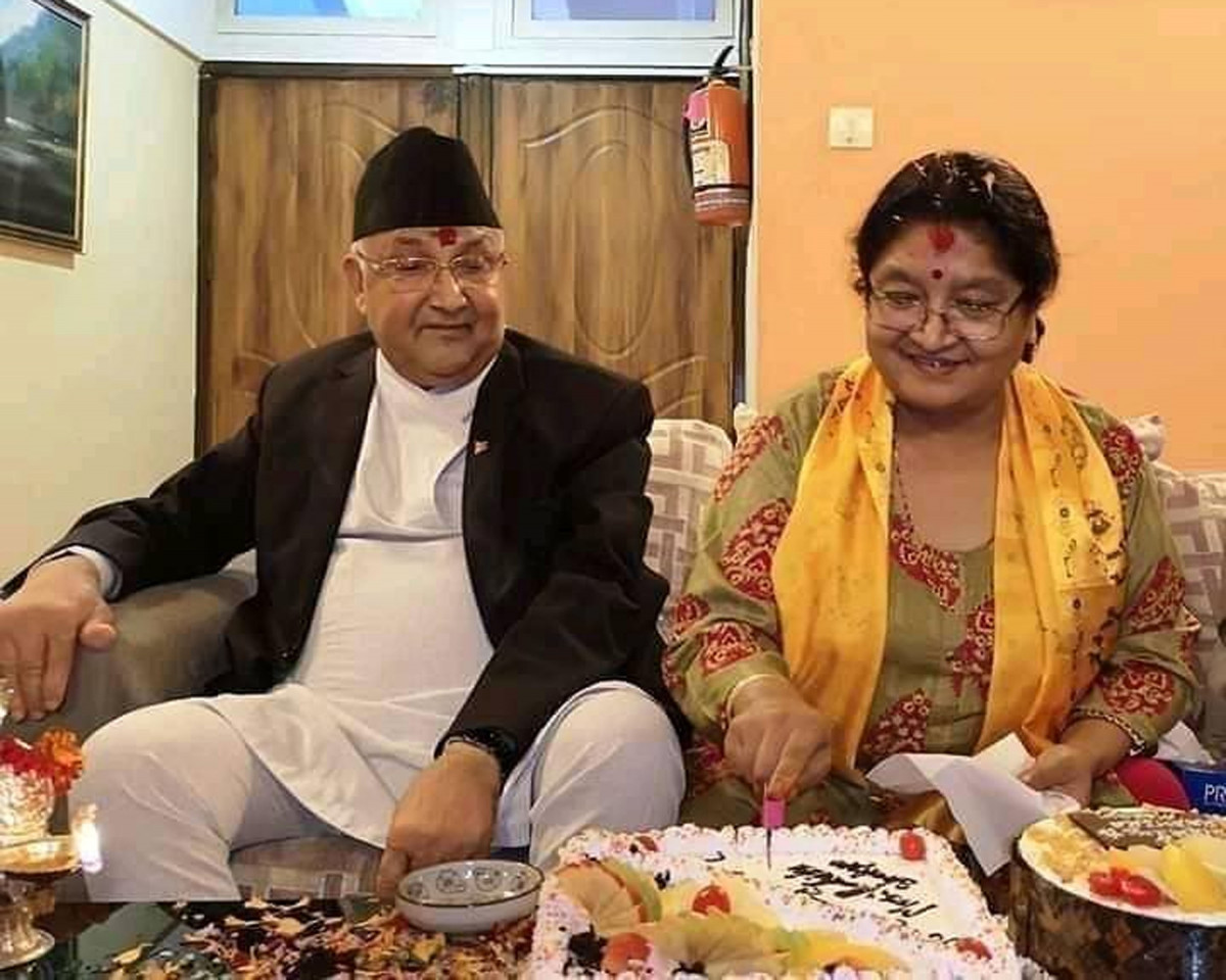 जन्मदिनकै दिन ओलीले किन बोलाए यस्ता बैठक ? फैसला आउनु अघि के मिलाऊँदैछन् ओली ?