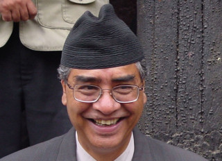 प्रचण्ड-माधवले यसो गर्न सके तोडिन्छ ओलीको अड्डी, यो सबै बुझेरै देउवाको हाँस्यो कुर्कुरे हड्डी !