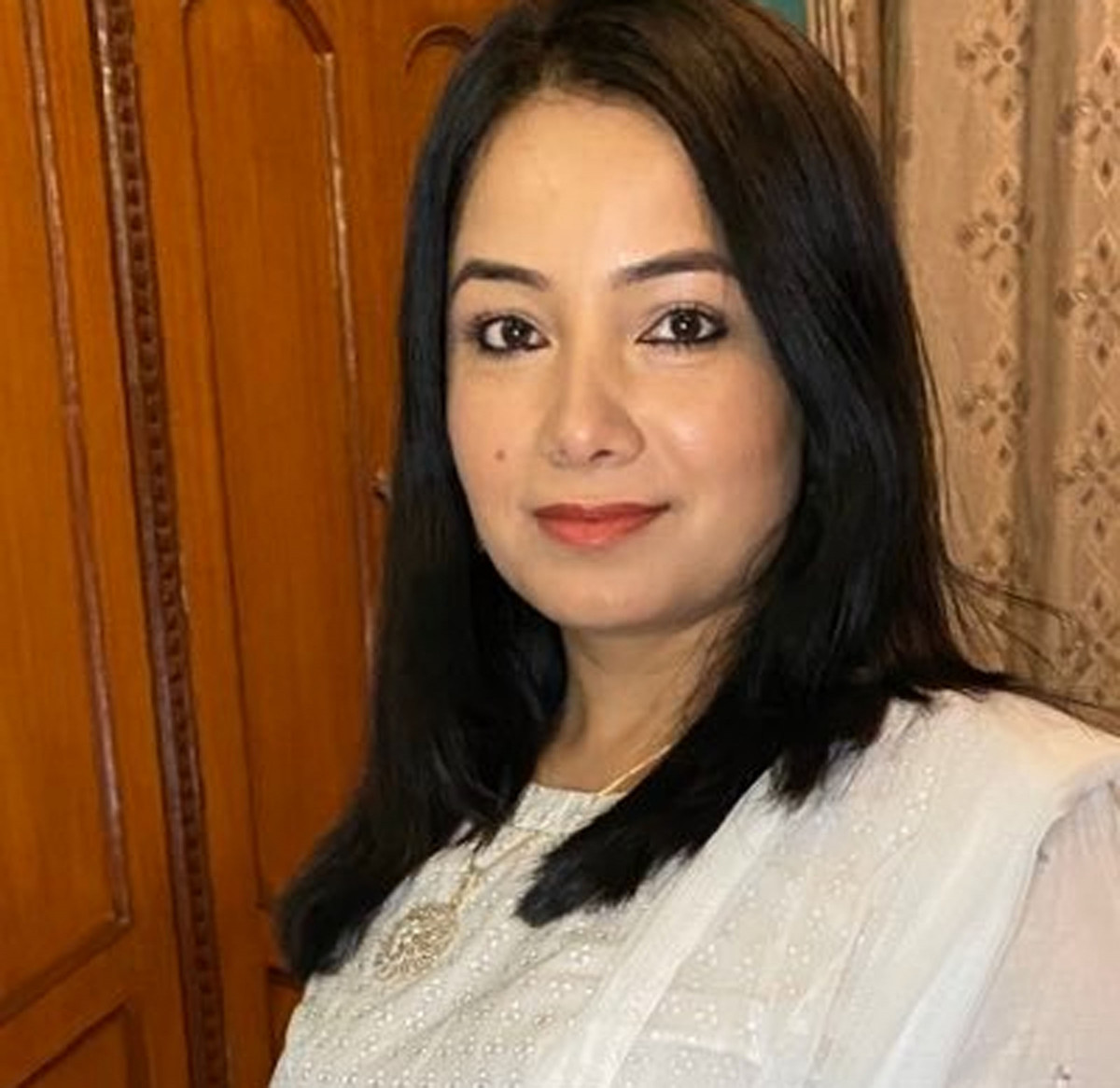 सर्वोच्चको फैसलाबाट खुसी मनाइरहेको ओली समूहलाई प्रचण्डकी छोरी गंगाले दिइन् यस्तो चेतावनी