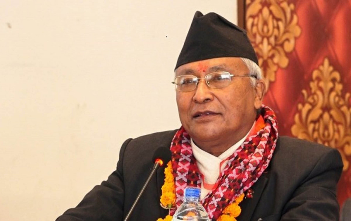 कसैले माग्दैमा राजीनामा दिनुपर्छ भन्ने छैन : शिक्षामन्त्री श्रेष्ठ