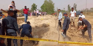 एक महिनादेखि बेपत्ता रहेका झा दम्पतीको शव जमिनमुनी गाडिएको अवस्थामा पर्‍यो फेला