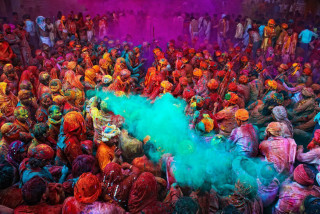 होलीको मुखमा बढ्यो कोरोनाको त्रास : उपत्यकामा ५ हजार प्रहरी परिचालन !
