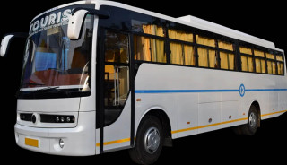 सलिसल्लामा पहिलो पटक यात्रुबाहक बस पुग्दा स्थानीयवासी खुशी