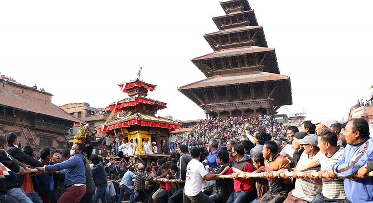 प्रशासनद्वारा बिस्केट जात्रा मनाउन रोक, स्थानीयवासीद्वारा विरोध