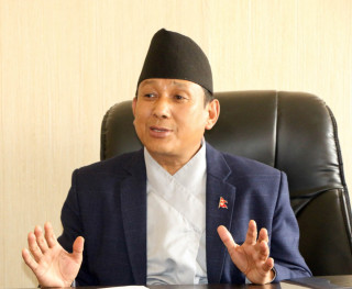 निर्देशन मात्र पर्खने होइन, प्राप्त जिम्मेवारी पूरा गर्नुस् : मन्त्री गुरुङ