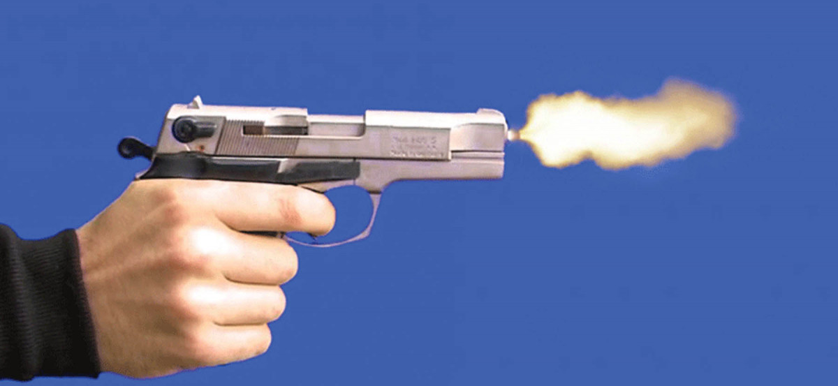 गोली हानी सुनचाँदी व्यवसायीको हत्या, श्रीमती घाइते