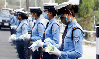 ट्राफिक प्रहरीले शुरु गर्यो कोरोनाविरुद्ध सचेतना अभियान