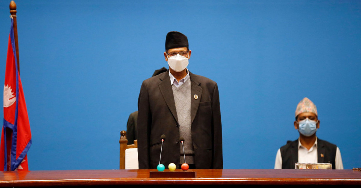 संसदीय समितिमा हेरफेर : को कहाँ पुगे ?