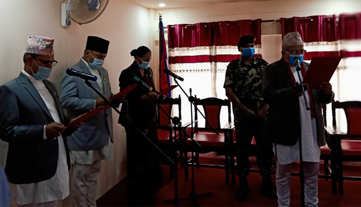 बागमती प्रदेशमा मन्त्रिपरिषद् विस्तार : तीन मन्त्री र एक राज्यमन्त्रीको सपथग्रहण