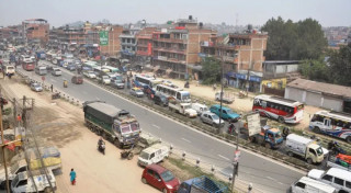 आज निषेधाज्ञाको पहिलो दिन, काठमाडौं भित्रनेभन्दा बाहिरिनेको चाप