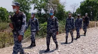 सीमा क्षेत्र निगरानीमा खटिएका सुरक्षाकर्मीमा संक्रमण बढ्दै