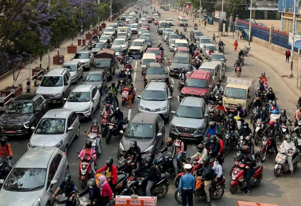 निषेधाज्ञा समयमा ट्राफिक  जाम, पूर्ण रोक लगाउने तयारी