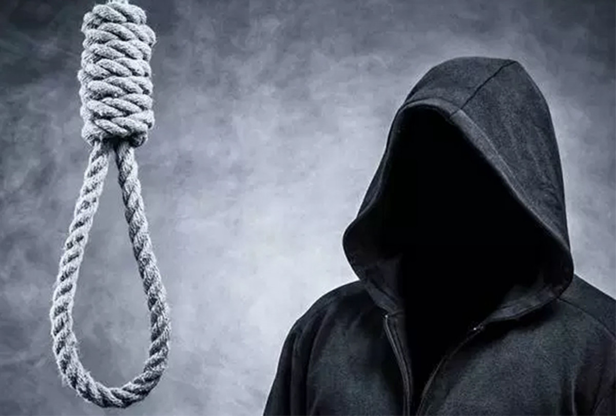 पूर्वएआईजी बमको घरमा कार्यरत प्रहरीले सहयोगीले गरे आत्महत्या