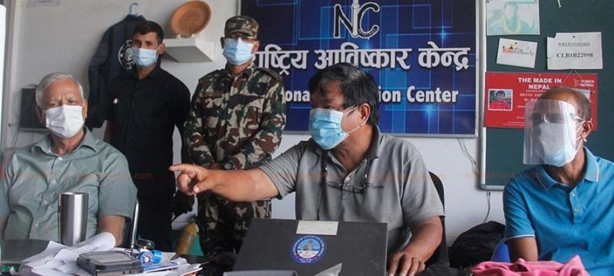 उद्योगमन्त्रीले भेटे महावीर पुनलाई, अक्सिजन व्यवस्थापन कसरी गर्ने भन्नेबारे आज छलफल गरिँदै