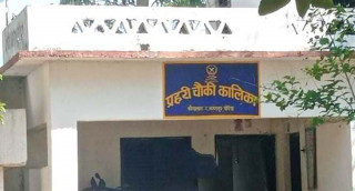 प्रहरी चौकीमै झुण्डिएको अवस्थामा जवानको शव फेला