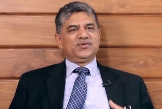 प्रधानमन्त्री र राष्ट्रपति  किचेनमा बसेर अंकगणित गरेर निर्लज्ज खेल खेले  : वरिष्ठ अधिवक्ता थापा