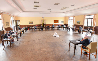 एमाले स्थायी कमिटी बैठक अनिश्चितकालका लागि स्थगित