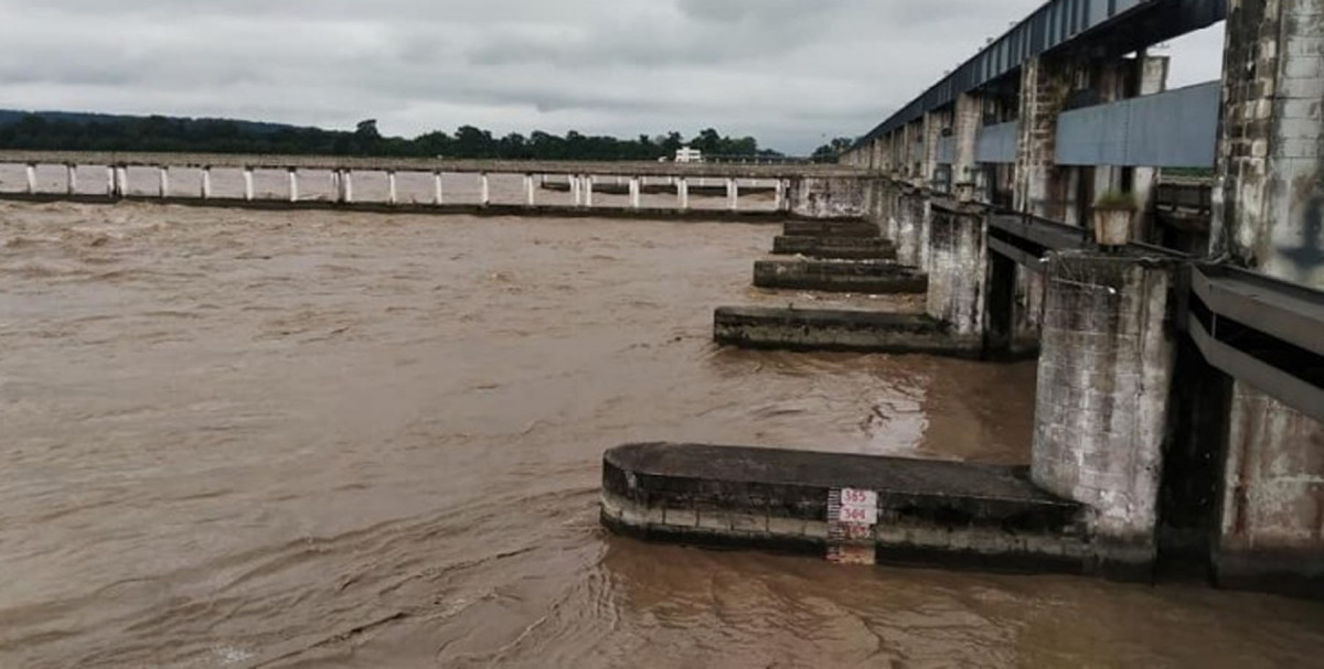 गण्डक ब्यारेजमा पानीको सतह खतराको तहभन्दा माथि