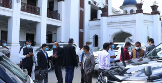 जसपा विवाद : आधिकारिकता दाबी गर्दै यादवसहित डेढ दर्जन नेता  पुनः निर्वाचन आयोगमा