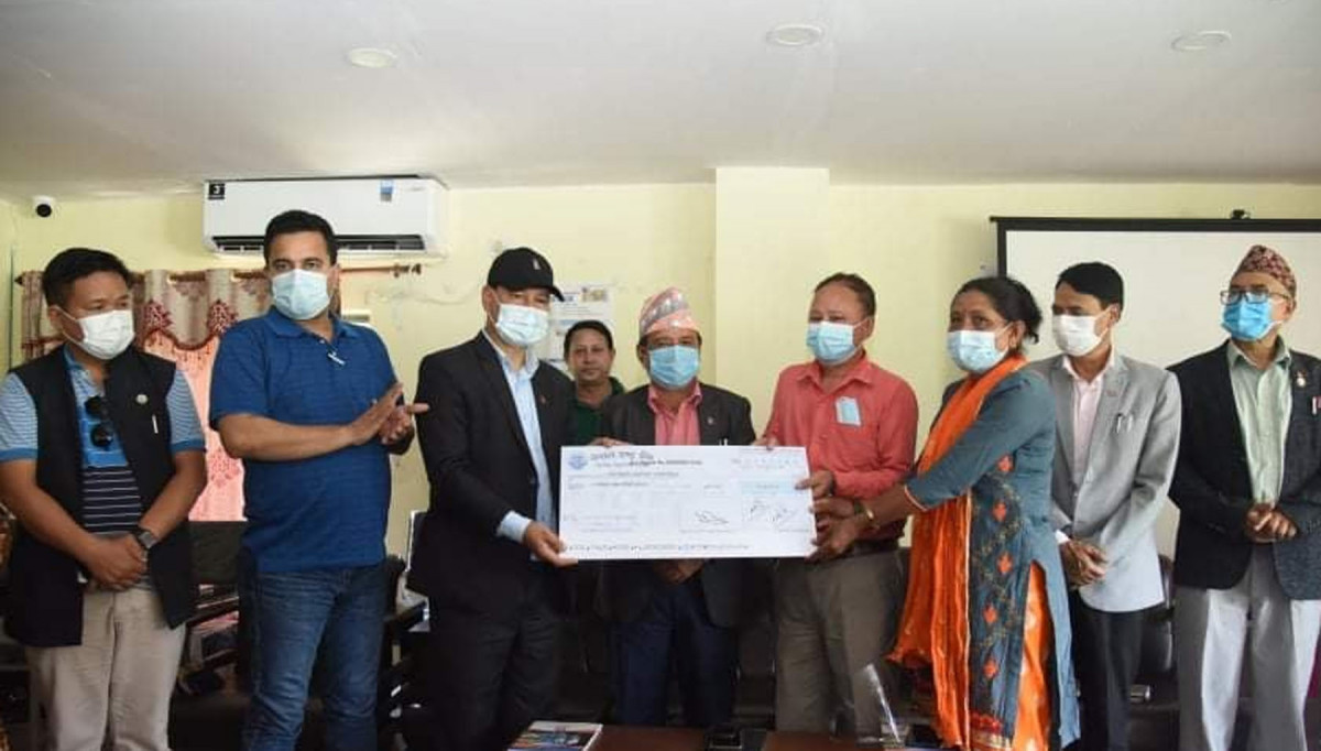 काठमाडौँ महानगरपालिकाद्वारा मेलम्चीलाई २ करोड, पाँचपोखरी र हेलम्बुलाई ५०/५० लाख सहयोग