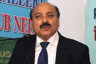 ‘अब केपी ओलीले राजनीतिबाट सदाका लागि सन्यास लिए हुन्छ’ : दिनेश त्रिपाठी