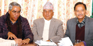 देउवा पौडेल र सिटौलालाई पाखा राखेर कांग्रेसका तीन भाईले यसरी मच्चाउदैछन् उधुम, कसको कति दम ?