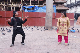 करदातालाई जागरुक बनाउन ‘आनसुकी घरबेटी बा’ सडक नाटक