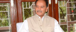 संकटले घेरिएपछि आफ्नो हैसियत कायम राख्न सिटौलाले बोलाए बैठक,क-कसलाई गरे निम्तो ?