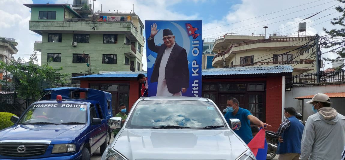 ४१ महिनापछि बालुवाटारबाट हर्न बजाउँदै यसरी बिदा भए ओली, फर्केलान् फेरी ?