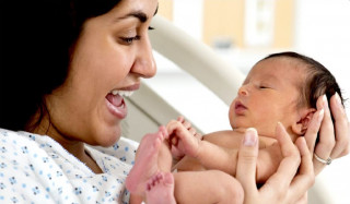 खाल्डामा जन्मनसाथ फालेको छोरि , ७ घन्टापछि हेर्दा  जिवितै