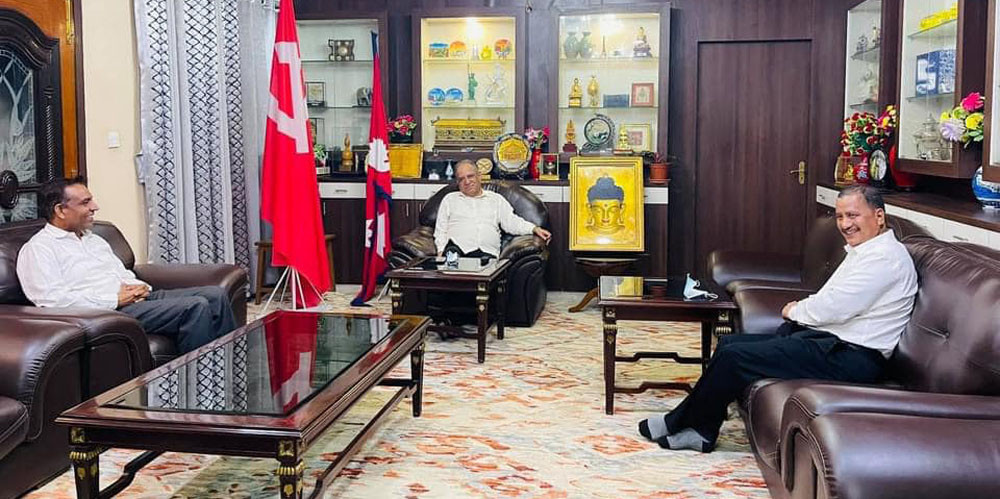 प्रचण्डसँग भेटमा विप्लवको प्रस्ताव : पूर्व माओवादी घटकहरुबीच एकता गरौं