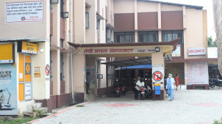 मेची अस्पताल भद्रपुरका डा. कपुरीमाथि कुटपिट