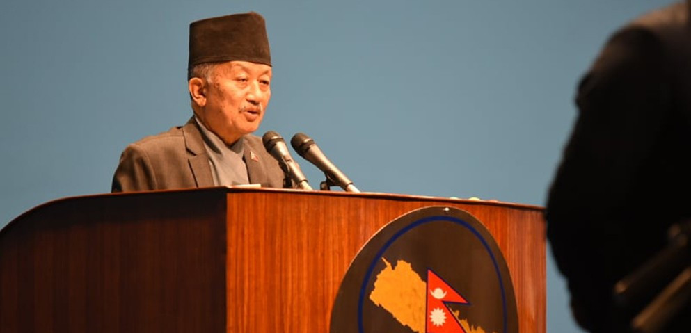 प्रधानमन्त्रीलाई बधाई दिन गएका नेम्वाङले ओलीको दूत बन्दै देउवाको किन यसरी लिए हुर्मत ?