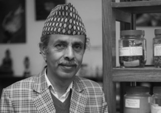 हृदयघातका कारण वरिष्ठ आयुर्वेद चिकित्सक डा. ऋषिराम कोइरालाको  निधन