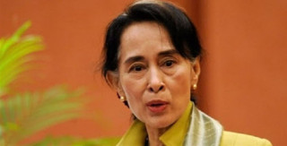 आङ सान सुकीलाई ४ वर्ष जेल सजाय तोकियो