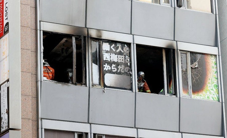 जापानको ओसाकामा भवनमा आगलागी हुँदा २७ जनाकाे ज्यान गएकाे आशङ्का