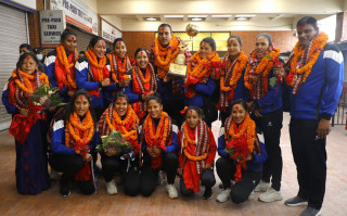 स्वदेश फर्कियो भलिबल च्याम्पियन टिम