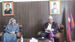 अलपत्र परेका नेपालीहरूको व्यवस्थापनका लागि श्रममन्त्री युएई जाँदै, भ्रमणबारे राजदूतसँग छलफल
