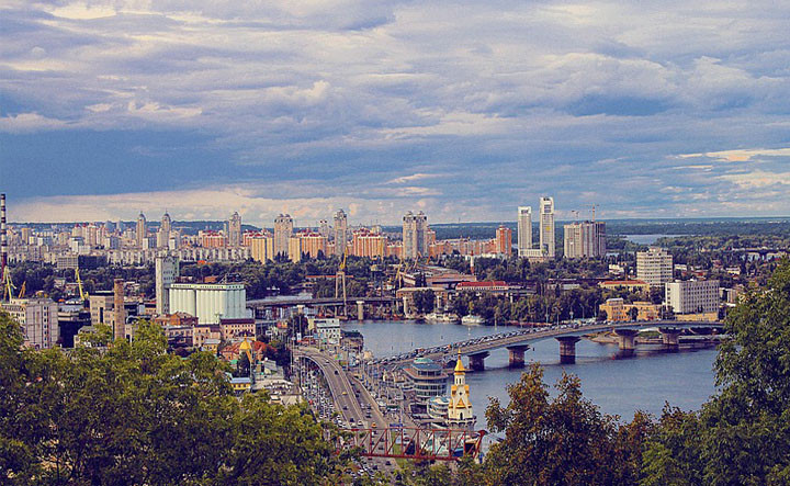 एक दर्जन भन्दा बढी देशद्वारा आफ्ना नागरिकलाई युक्रेन छोड्न आग्रह