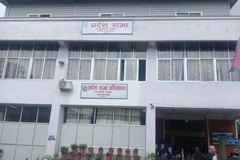 केन्द्रको निर्देशनपछि वागमती सरकारबाट एमाले बाहिरिँदै, ४ मन्त्री राजीनामा दिने तयारीमा