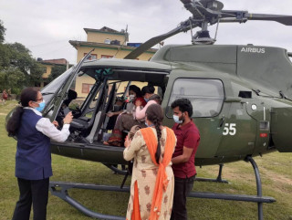 पहिरामा परी घाइते भएकाको हेलिकोप्टरबाट उद्धार   