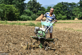 किसानलाई आधुनिक कृषि यन्त्र   वितरण