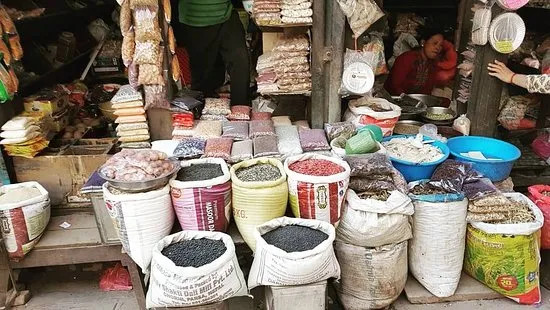 बजार मूल्य नियन्त्रण गर्न ध्यानाकर्षण एकाधिकारमुखी भएको आरोप